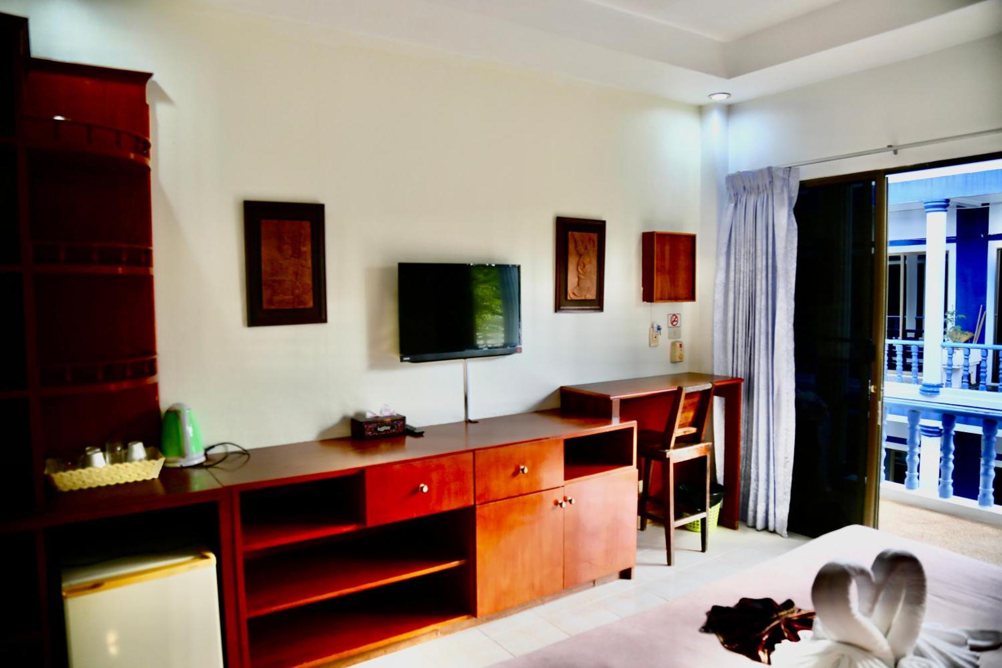 The Club Inn - Kamala Beach Extérieur photo